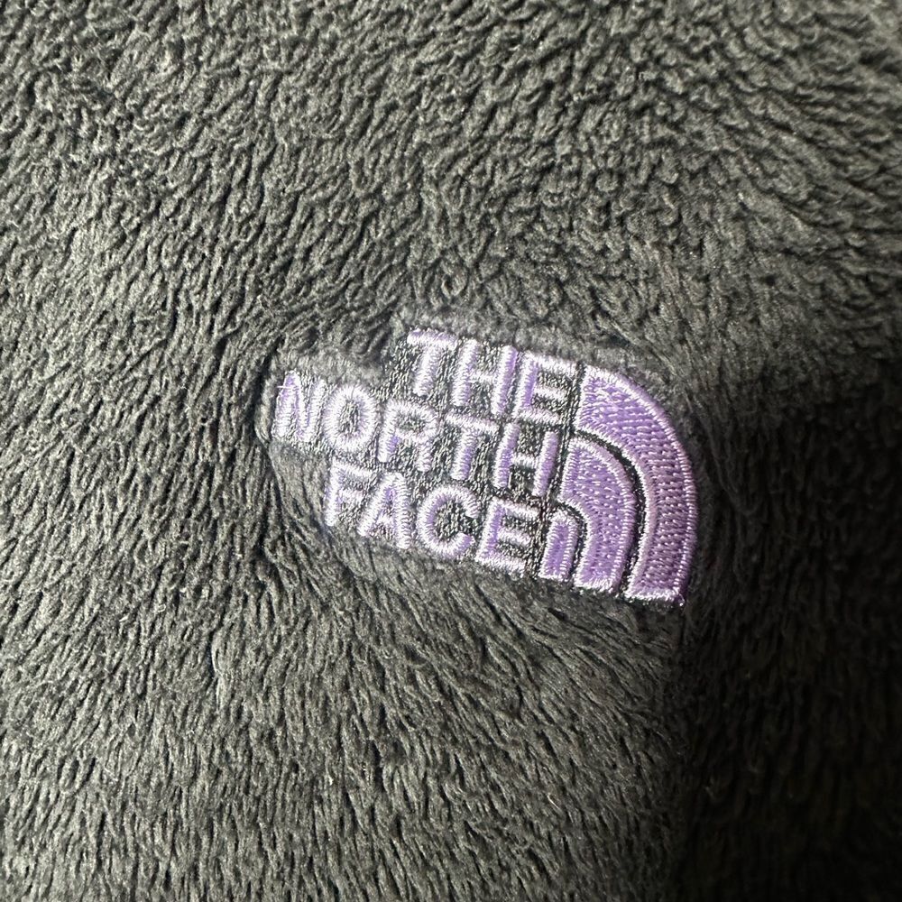 The North Face Osito 2 Black Lavender Plush Zip Up Jacket Women’s Size Small - Picture 3 of 13